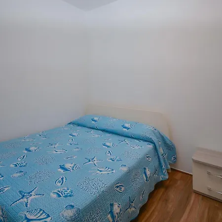Nice Apartment In Kaukana With Wifi *