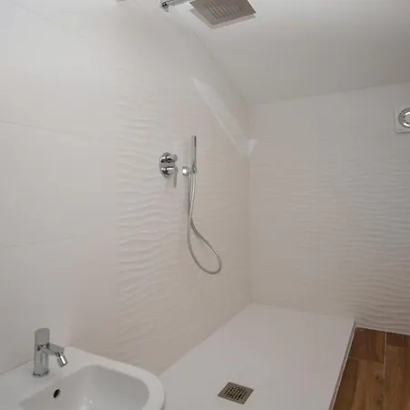 Nice Apartment In Kaukana With Wifi